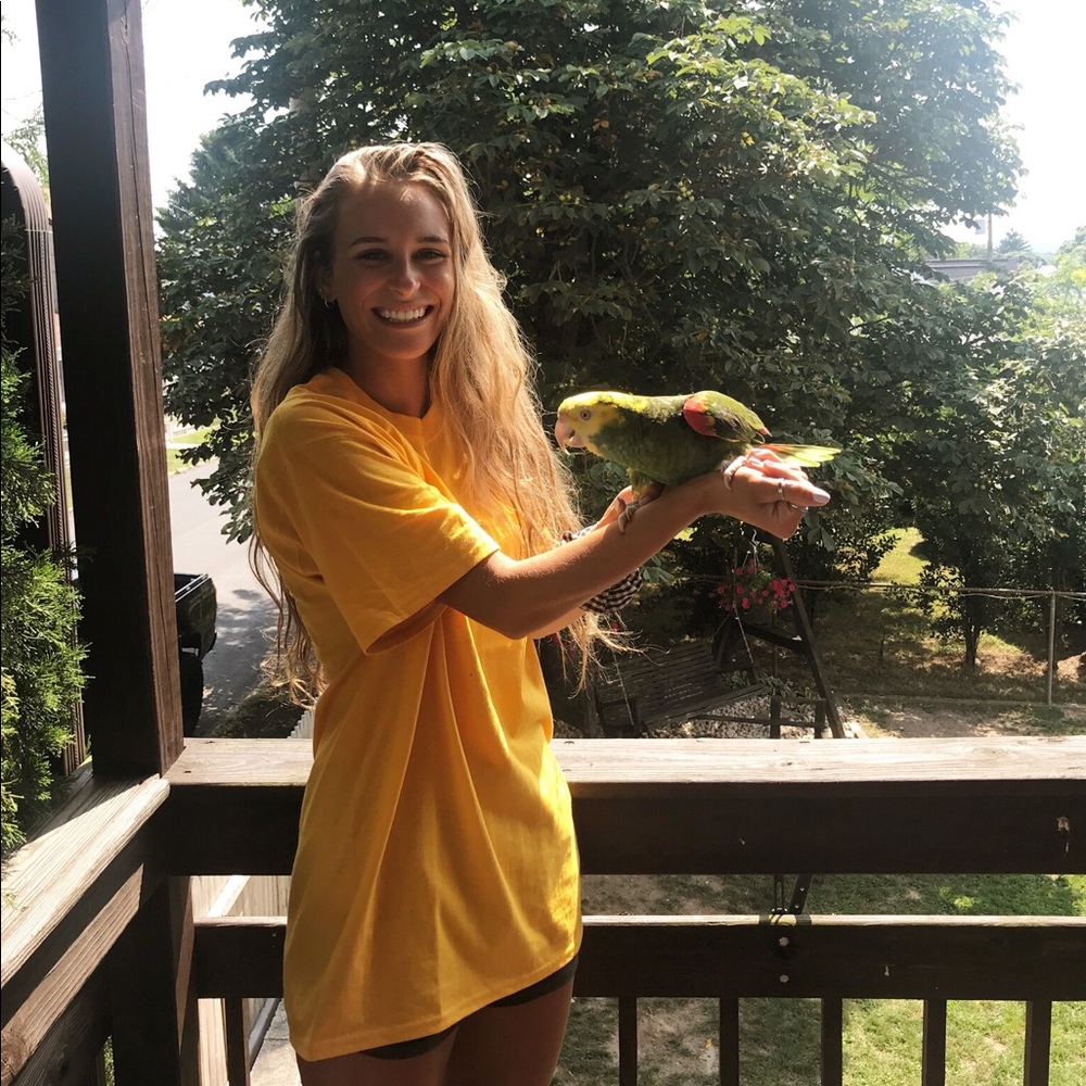 Meet your Posher, Danielle
